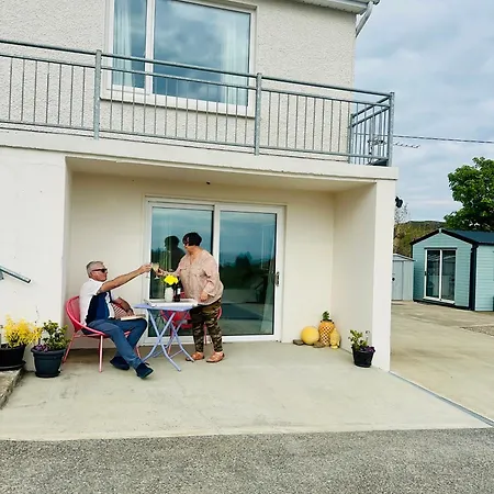 Fintra Bay Hideaway Apartman